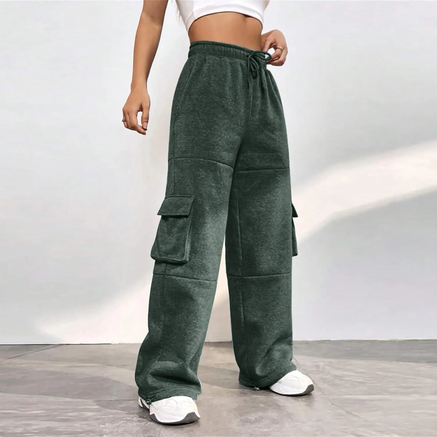 Cargo Sweatpants for Women Baggy Fleece Lined High Waisted Joggers with Pockets Adjustable Bottom Athletic Pants