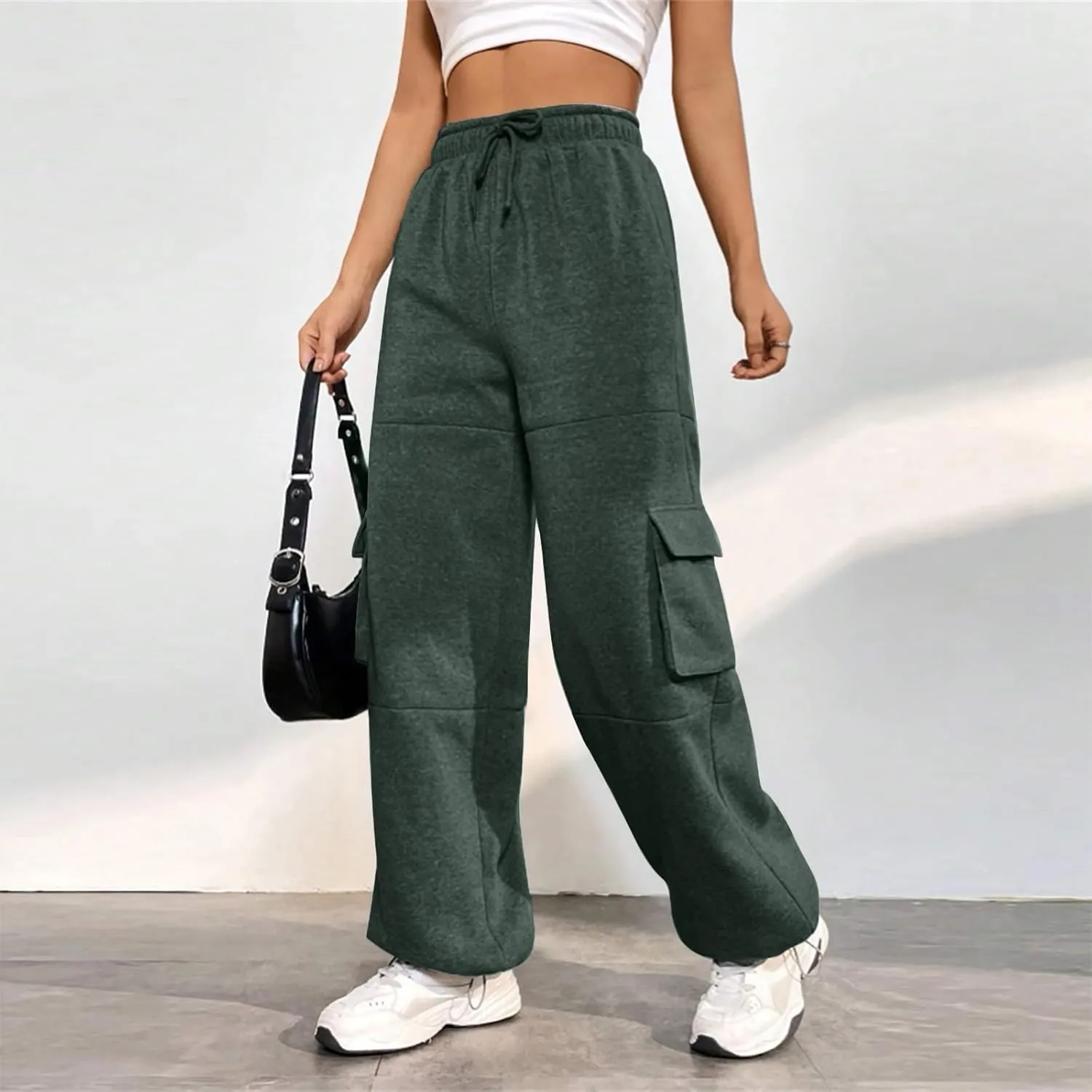 Cargo Sweatpants for Women Baggy Fleece Lined High Waisted Joggers with Pockets Adjustable Bottom Athletic Pants