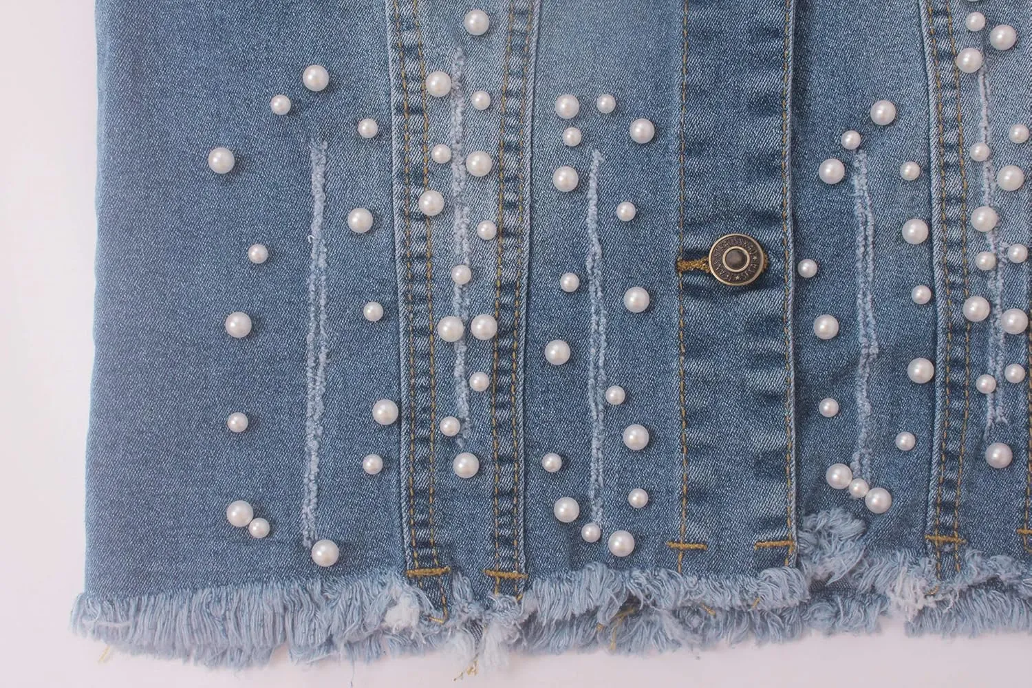 SeNight Women's Jean Jacket Long Sleeve Classic Distressed Fray Hem Tassels Denim Trucker Jackets