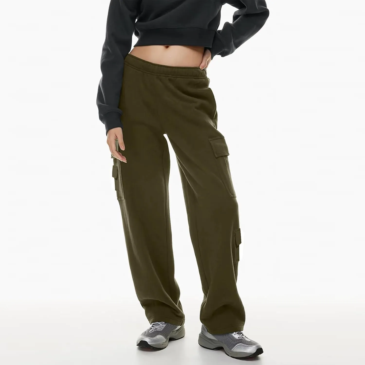 Womens Cargo Sweatpants Oversized Fleece Joggers with Pockets Elastic Waist Cargo Pants Baggy Straight Leg Sweatpants