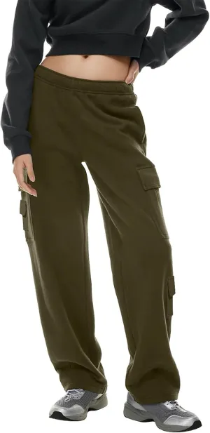 Womens Cargo Sweatpants Oversized Fleece Joggers with Pockets Elastic Waist Cargo Pants Baggy Straight Leg Sweatpants