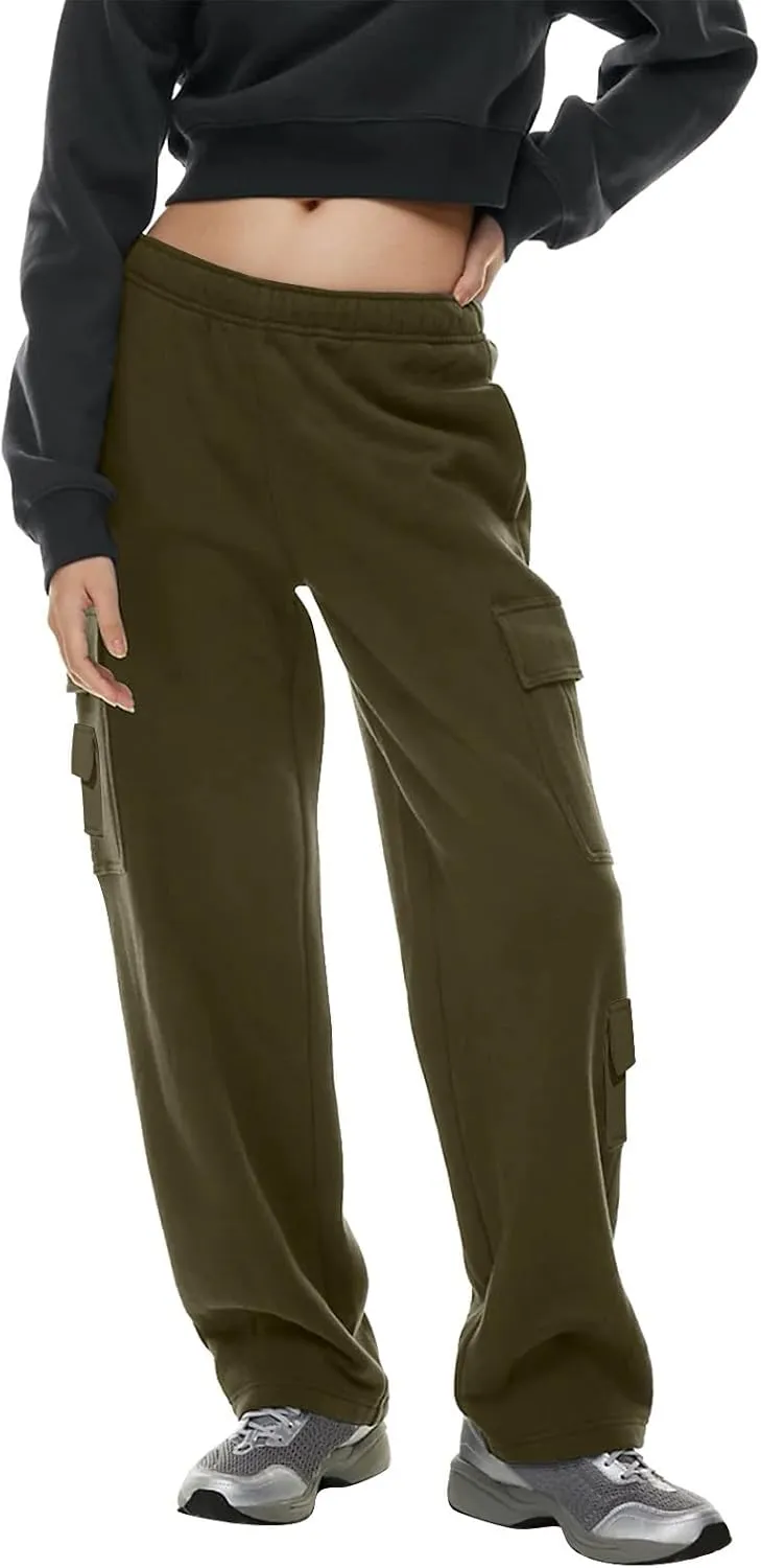 Womens Cargo Sweatpants Oversized Fleece Joggers with Pockets Elastic Waist Cargo Pants Baggy Straight Leg Sweatpants